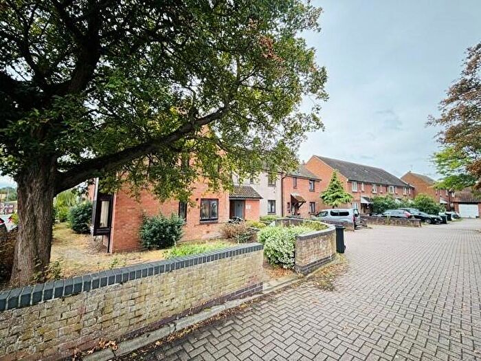 3 Bedroom House To Rent In Hawthorn Avenue, CO4
