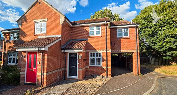 3 Bedroom End Terrace House For Sale In Hood Drive, Great Blakenham, Ipswich, IP6