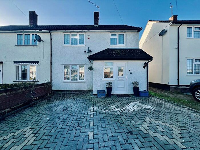 3 Bedroom Semi-Detached House To Rent In Newnham Avenue, Ruislip, HA4