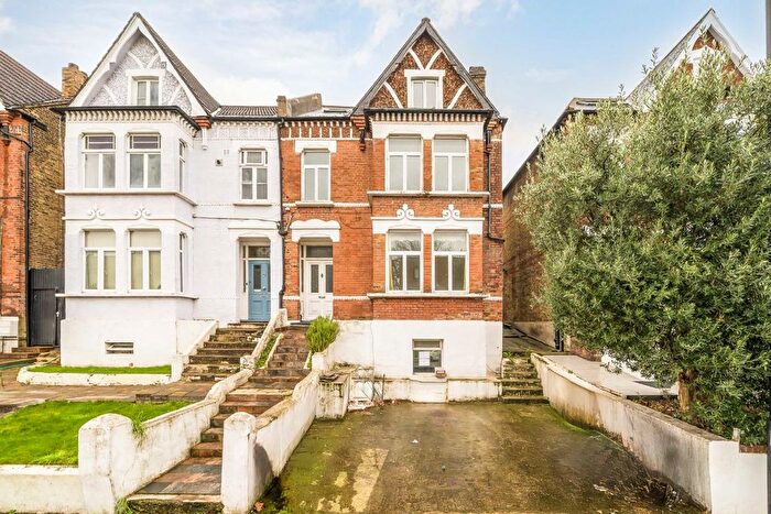 6 Bedroom Property For Sale In Knollys Road, Streatham, SW16
