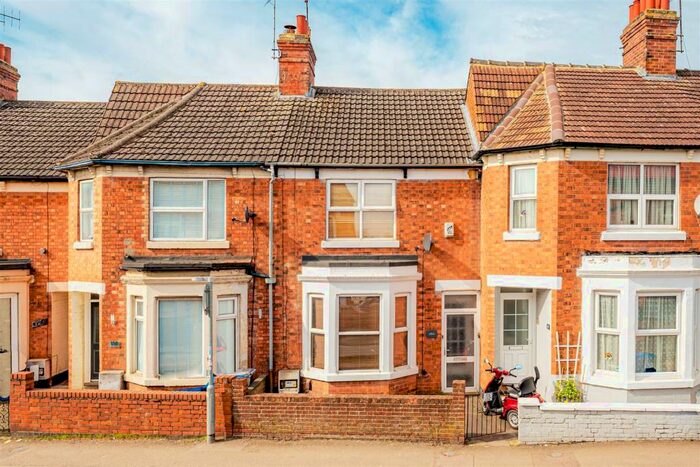 3 Bedroom Terraced House To Rent In Bath Road, Kettering, NN16
