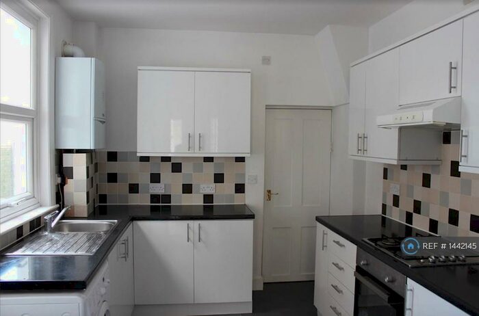 3 Bedroom Terraced House To Rent In Old Tovil Road, Maidstone, ME15