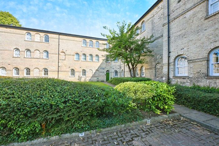 2 Bedroom Flat For Sale In Radwinter Road, Saffron Walden, CB11