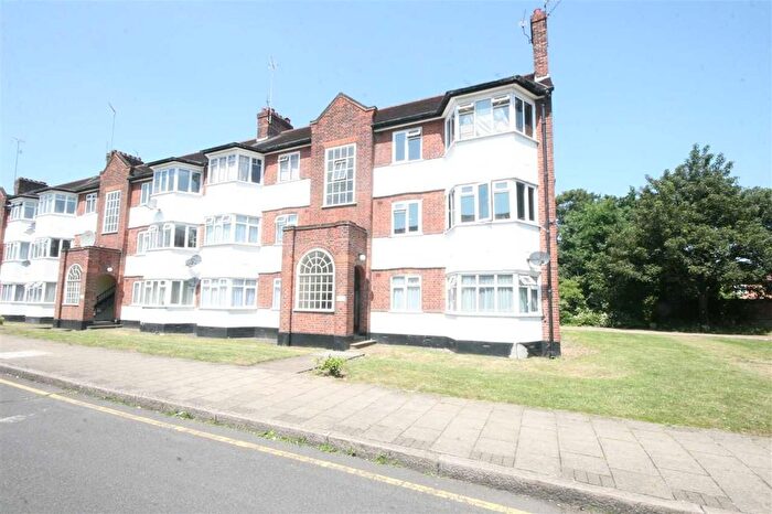 3 Bedroom Flat To Rent In High Mead, Harrow, HA1