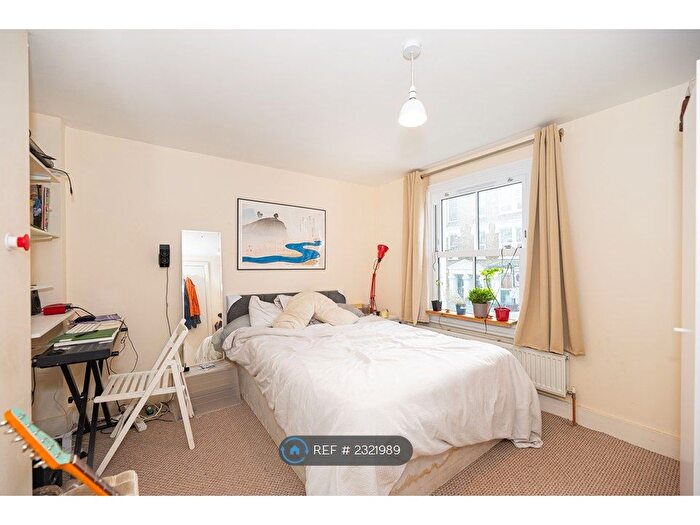 4 Bedroom Maisonette To Rent In South Lambeth Road, London, SW8