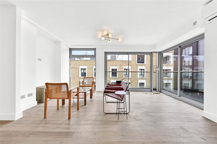 2 Bedroom Apartment To Rent In Wenlock Road, N1