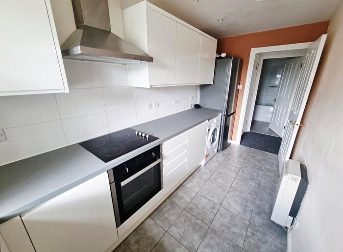 2 Bedroom Flat To Rent In Bedwell Crescent, Stevenage, SG1