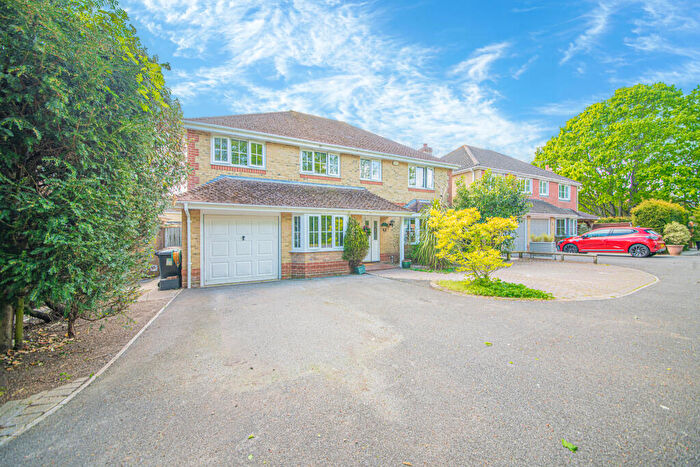 5 Bedroom Detached House For Sale In Blackberry Drive, Fair Oak, Eastleigh, SO50