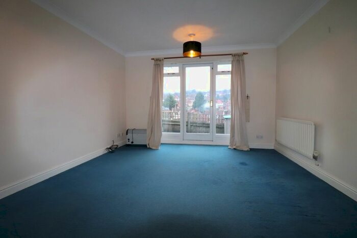 2 Bedroom Detached House To Rent In Wheelers Park, High Wycombe, HP13
