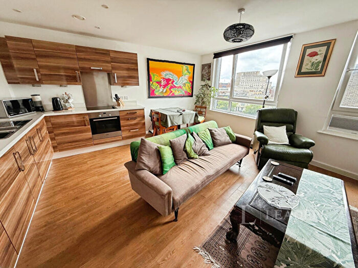 1 Bedroom Apartment To Rent In Empress Heights, Southampton, SO14