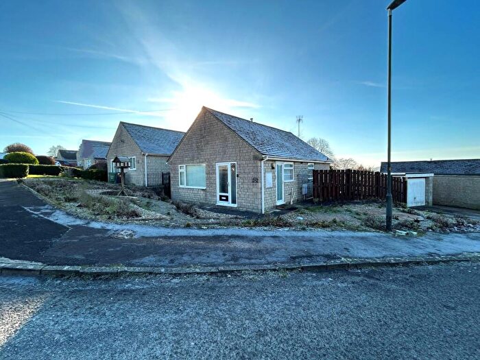 2 Bedroom Detached Bungalow For Sale In Lypiatt View, Bussage, Stroud, GL6