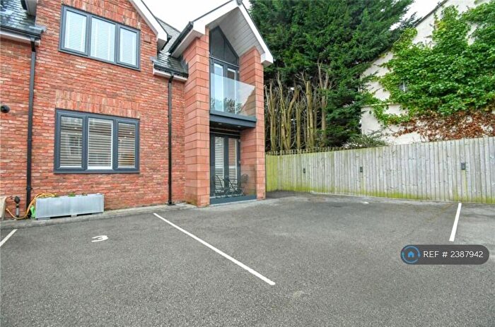 3 Bedroom Flat To Rent In Rocky Lane, Wirral, CH60