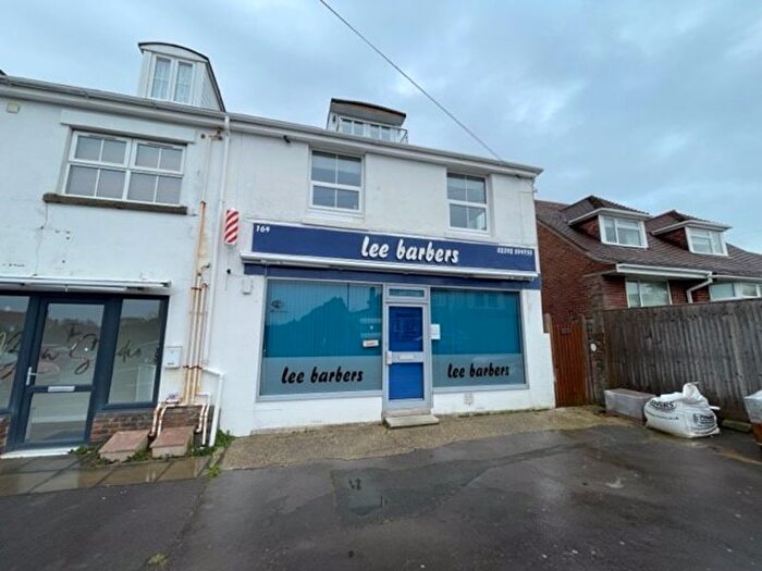 3 Bedroom Flat To Rent In Portsmouth Road, Lee-On-The-Solent, PO13