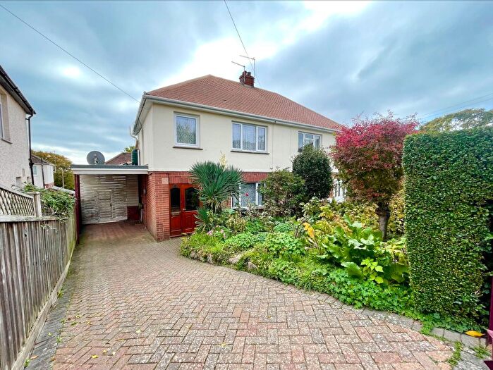 3 Bedroom Semi-detached House For Sale In Fox Road, Exeter, EX4