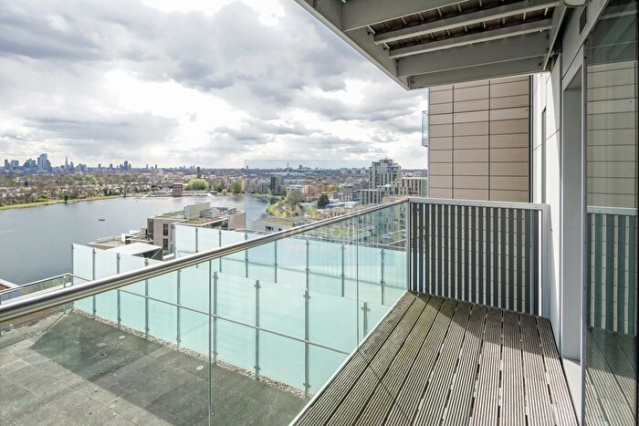 1 Bedroom Flat To Rent In Residence Tower, Woodberry Grove, London, Greater London, N4