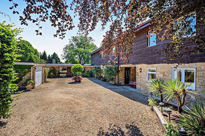 7 Bedroom Detached House For Sale In Banbury Road Finmere, Buckingham, MK18