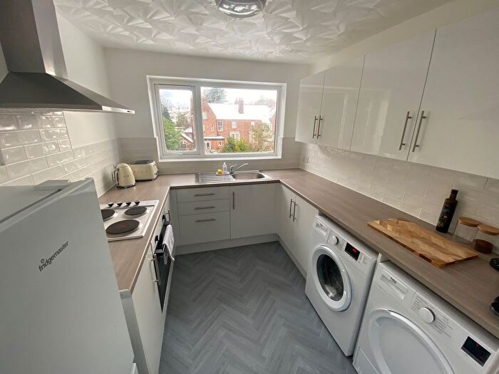 2 Bedroom Property To Rent In Holin Court, Prenton, CH43