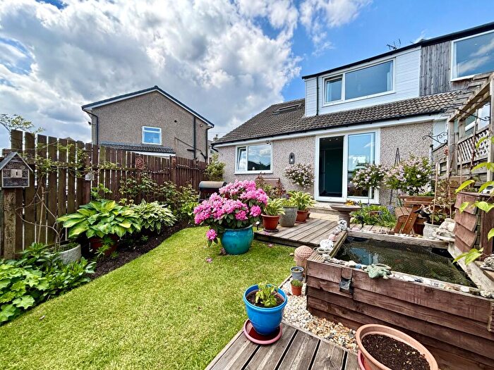 4 Bedroom Semi-Detached House For Sale In Hill Clough Grove, Laycock, BD22