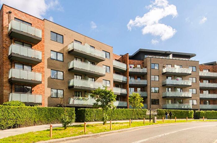 1 Bedroom Flat For Sale In Craven Park, Harlesden, London, NW10