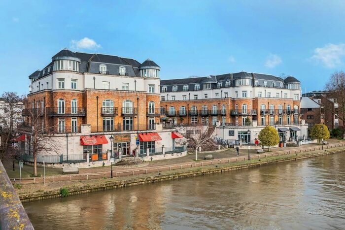 1 Bedroom Flat To Rent In Clarence Street, Staines-Upon-Thames, TW18