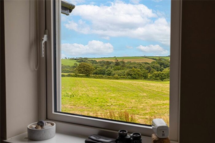 4 Bedroom Detached House For Sale In Stanley Court, Parkham, Bideford, EX39