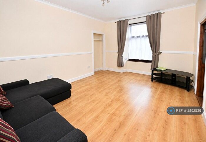 1 Bedroom Flat To Rent In Rosefield Street, Dundee, DD1