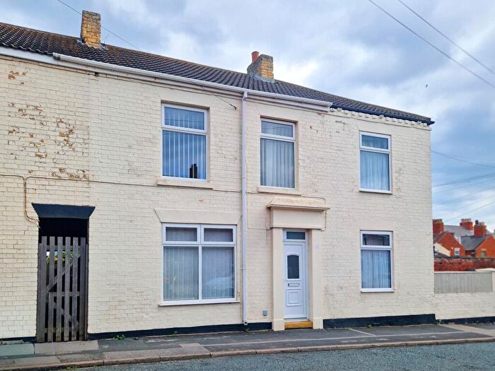 3 Bedroom Terraced House For Sale In Queen Street, Withernsea, HU19