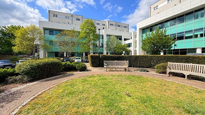 2 Bedroom Flat To Rent In Bessemer Road, Chrysler House Bessemer Road, AL7