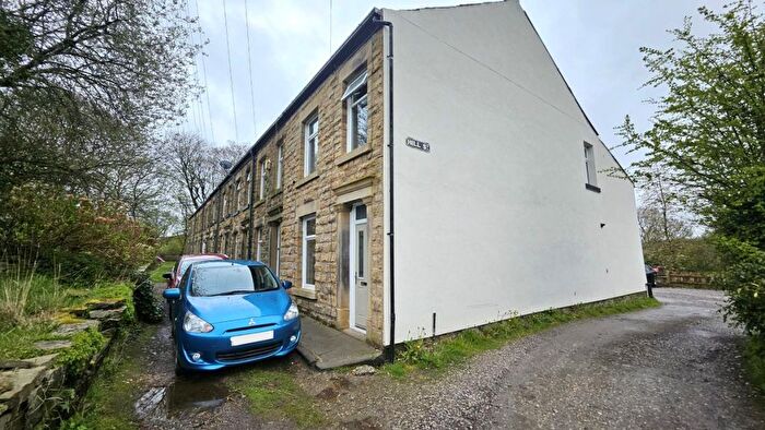 2 Bedroom Cottage To Rent In Martin Street, Turton, Bolton., BL7