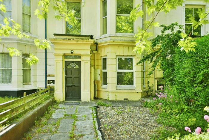 1 Bedroom Flat To Rent In Devonport Road, Plymouth, PL1