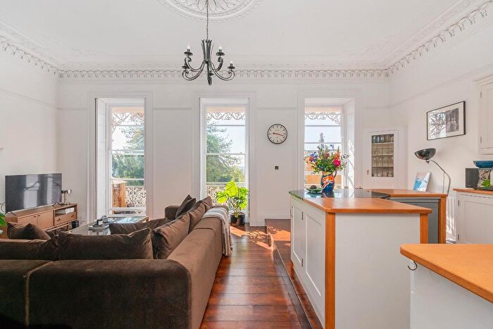 2 Bedroom Flat For Sale In Charlotte Street, Brandon Hill, BS1