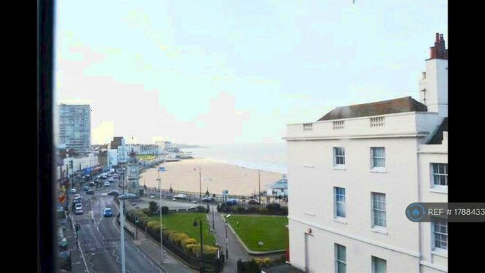 3 Bedroom Flat To Rent In Marine Gardens, Margate, CT9