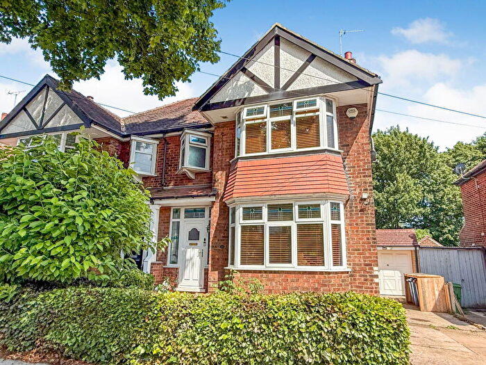 3 Bedroom Semi-Detached House For Sale In Elms Drive, Kirk Ella, East Yorkshire, HU10