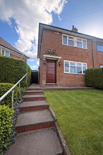 2 Bedroom Semi Detached House For Sale In Pinner Grove, Quinton, Birmingham, B32