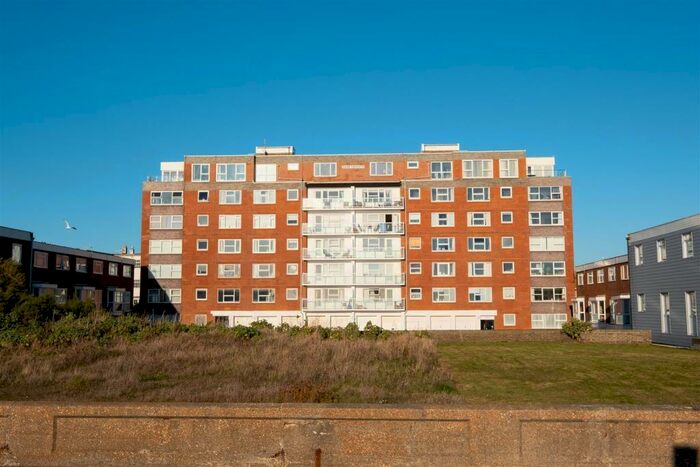 1 Bedroom Flat To Rent In Dane Close, Seaford, BN25