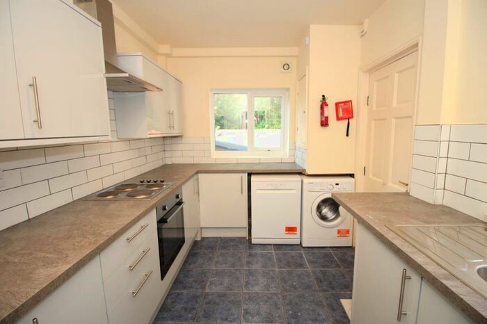 5 Bedroom Terraced House To Rent In Buston Terrace, Jesmond, Newcastle Upon Tyne, NE2