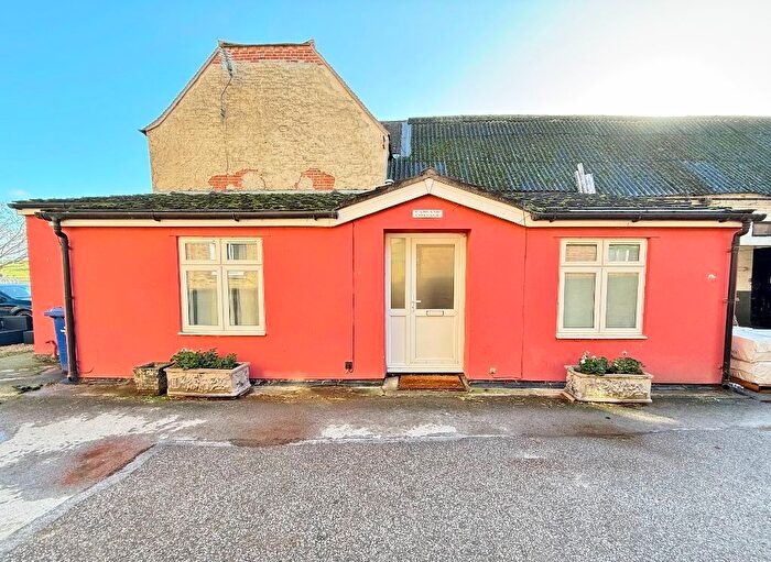 1 Bedroom Bungalow To Rent In Cadland Cottage, Moulton Road, Newmarket, CB8