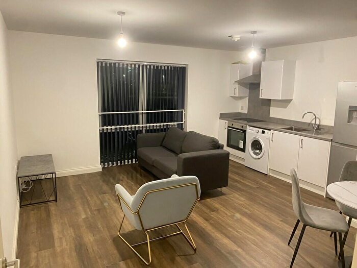 2 Bedroom Apartment To Rent In Park Residence, Holbeck, Leeds, LS11