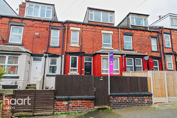 2 Bedroom Terraced House For Sale In Raincliffe Grove, Leeds, LS9