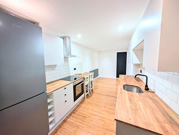 1 Bedroom Maisonette To Rent In Lancaster Avenue, Hadley Wood, EN4