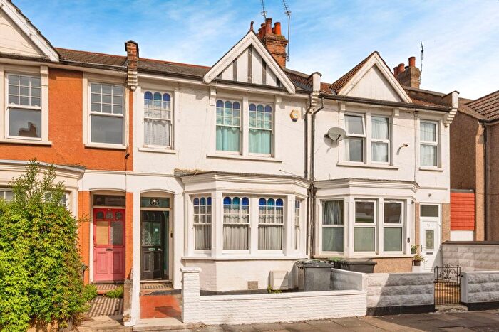 3 Bedroom Terraced House For Sale In Boundary Road, London, N22