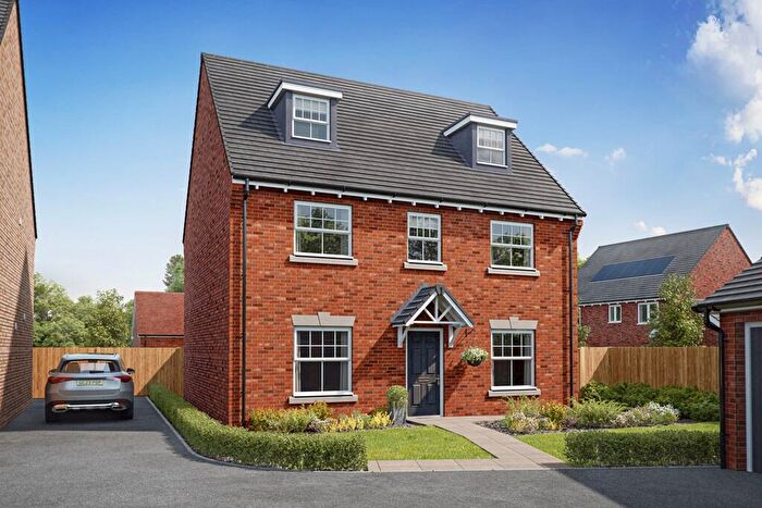 5 Bedroom Detached House For Sale In The Avenue Overstone Northants, NN6