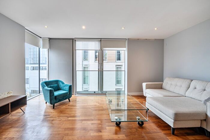 2 Bedroom Flat To Rent In Luna House, Bermondsey, SE16