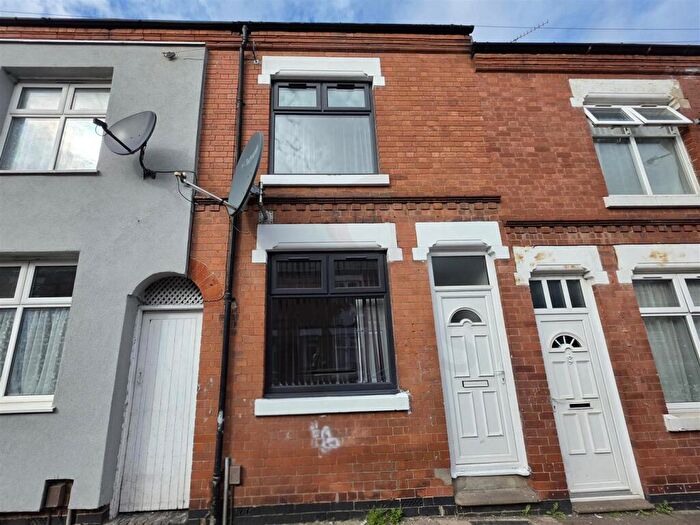 4 Bedroom Terraced House To Rent In Lyme Road, Evington, Leicester, LE2