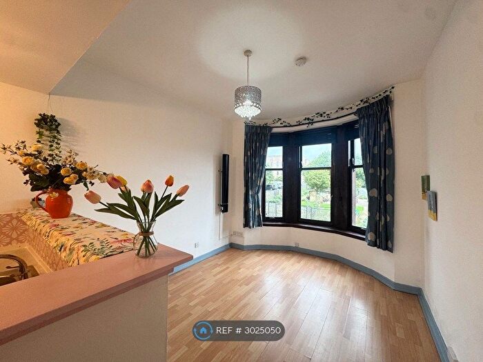 2 Bedroom Flat To Rent In Killearn Street, Glasgow, G22