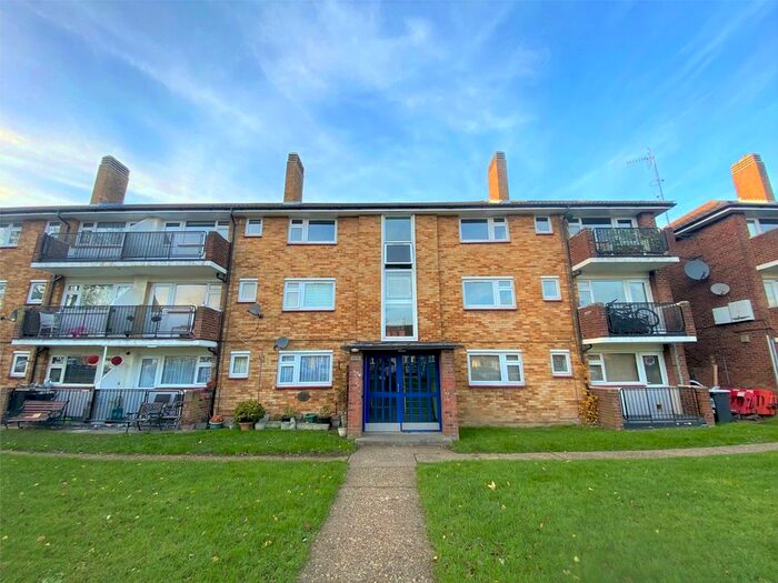 2 Bedroom Flat To Rent In Ellenborough Road, Sidcup DA14