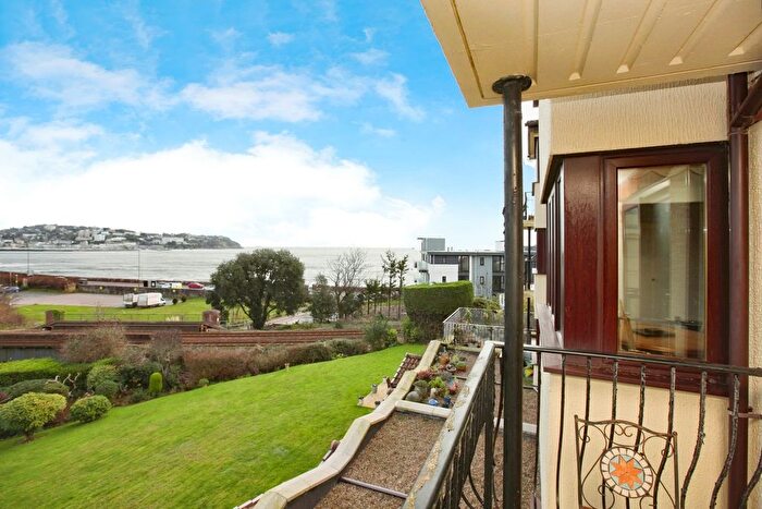 2 Bedroom Flat For Sale In Underhill Road, Torquay, TQ2