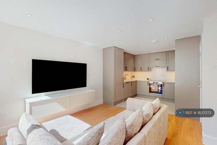 4 Bedroom Maisonette To Rent In Harney Court, London, SE14