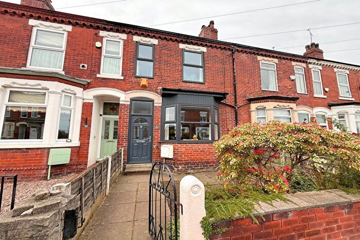 3 Bedroom Terraced House For Sale In Meadows Road, Sale, M33