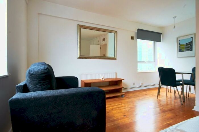 Studio To Rent In Croydon, Surrey, CR0